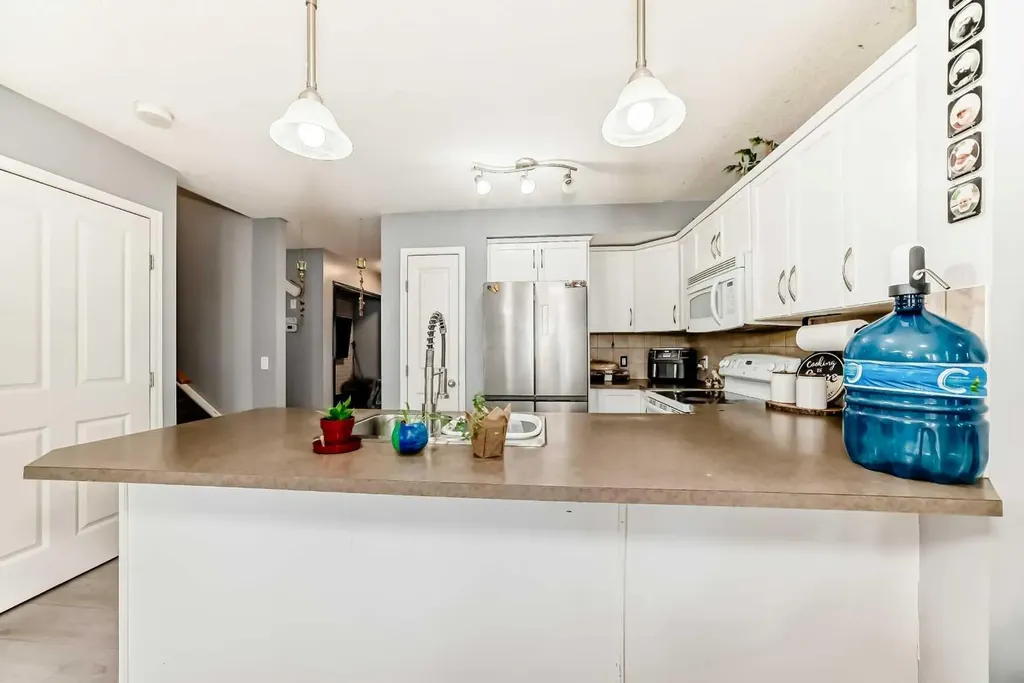 2384 Sagewood Gate SW Airdrie AB T4B 0K7