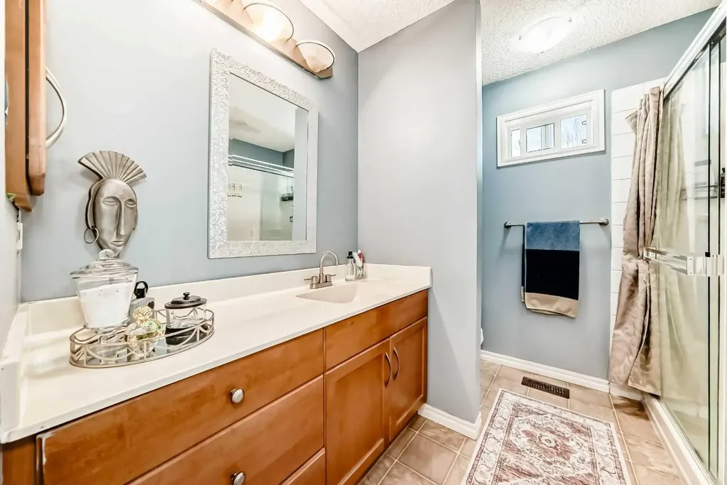 2384 Sagewood Gate SW Airdrie AB T4B 0K7