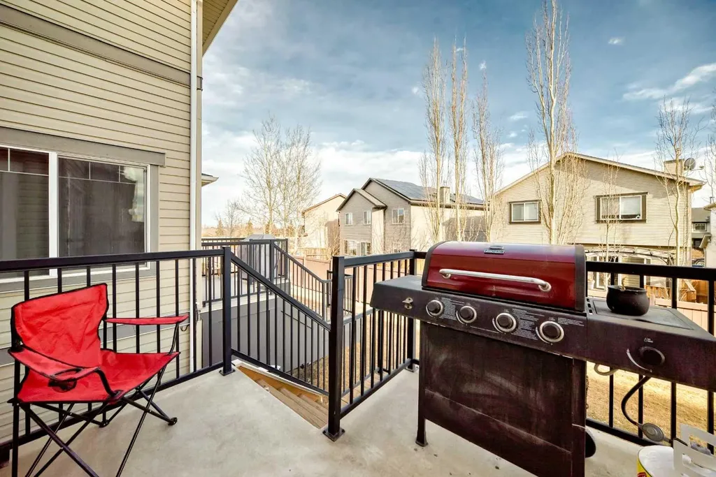 2384 Sagewood Gate SW Airdrie AB T4B 0K7