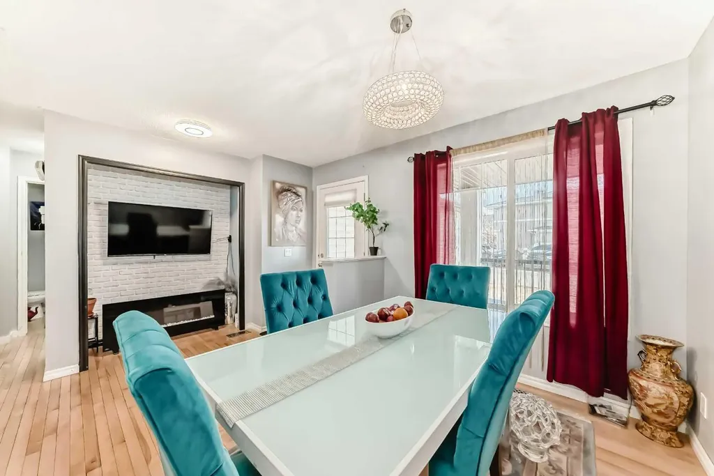 2384 Sagewood Gate SW Airdrie AB T4B 0K7
