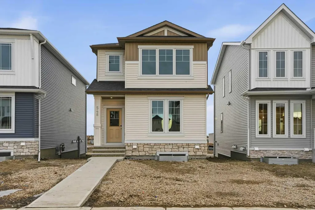 548 Bridgeport Street Chestermere AB T1X 3E6