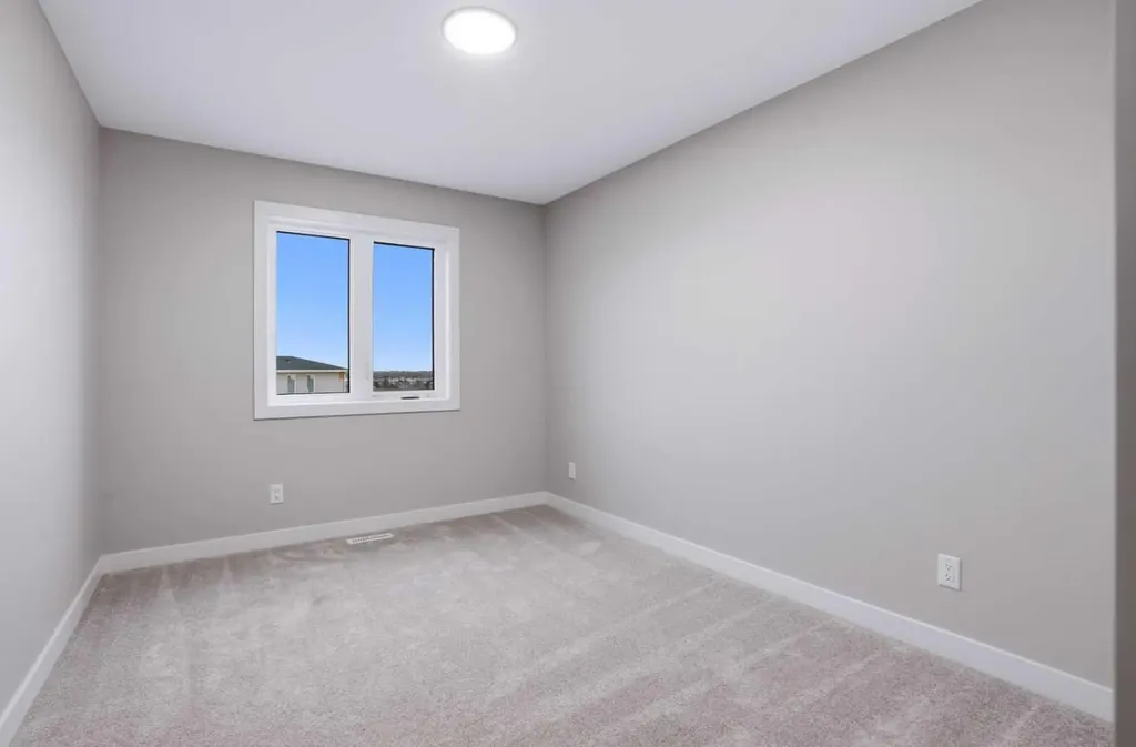 548 Bridgeport Street Chestermere AB T1X 3E6