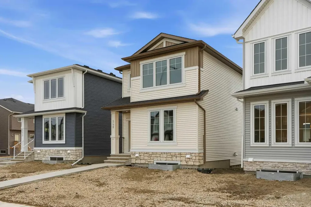 548 Bridgeport Street Chestermere AB T1X 3E6