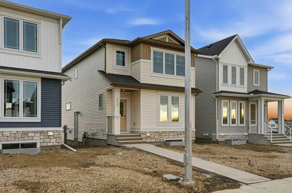 548 Bridgeport Street Chestermere AB T1X 3E6