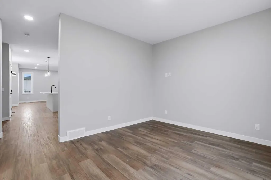 548 Bridgeport Street Chestermere AB T1X 3E6