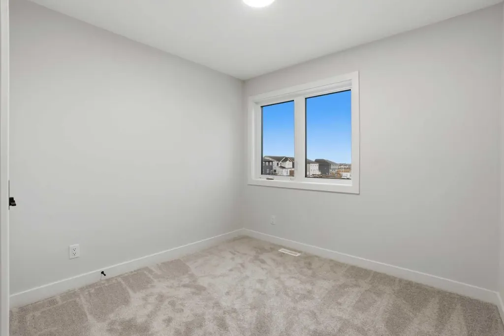 544 Bridgeport Street Chestermere AB T1X 3E6