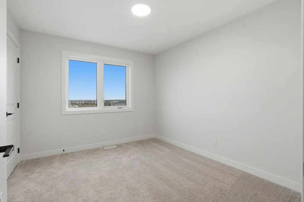 544 Bridgeport Street Chestermere AB T1X 3E6