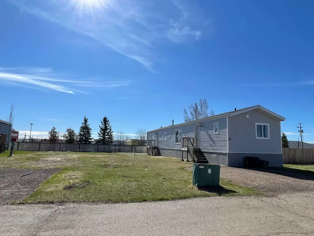 69 Deerglen Mobile Home Park High Level AB T0H 1Z0