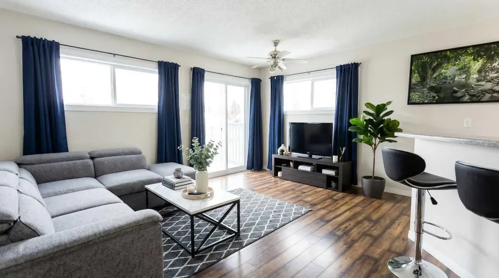 3126 Bradwell Street Hinton AB T7V 1S6