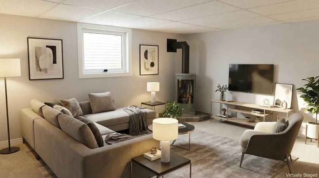 3126 Bradwell Street Hinton AB T7V 1S6