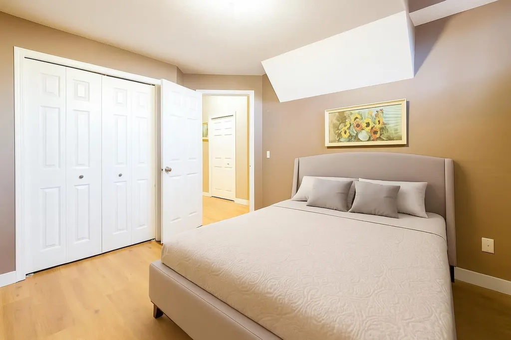 1421 40 Street SW Calgary AB T3C 1W8