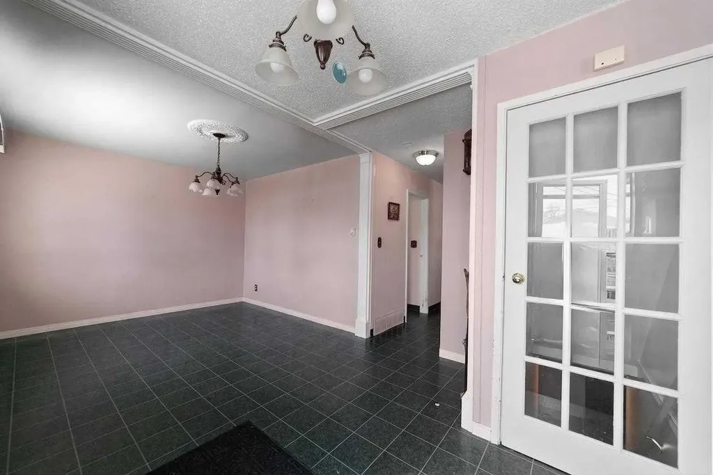 5037 54 Street Daysland AB T0B 1A0