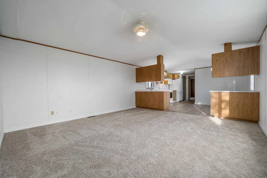 103 1 Avenue E Bow Island AB T0K 0G0