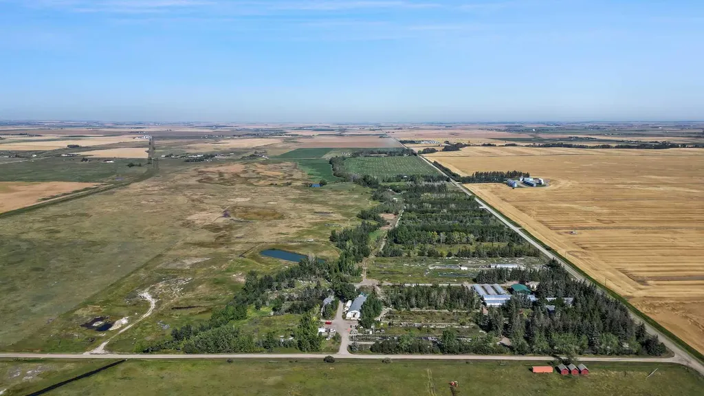 243003 Boundary Road Rural Rocky View County AB T1X 2J7