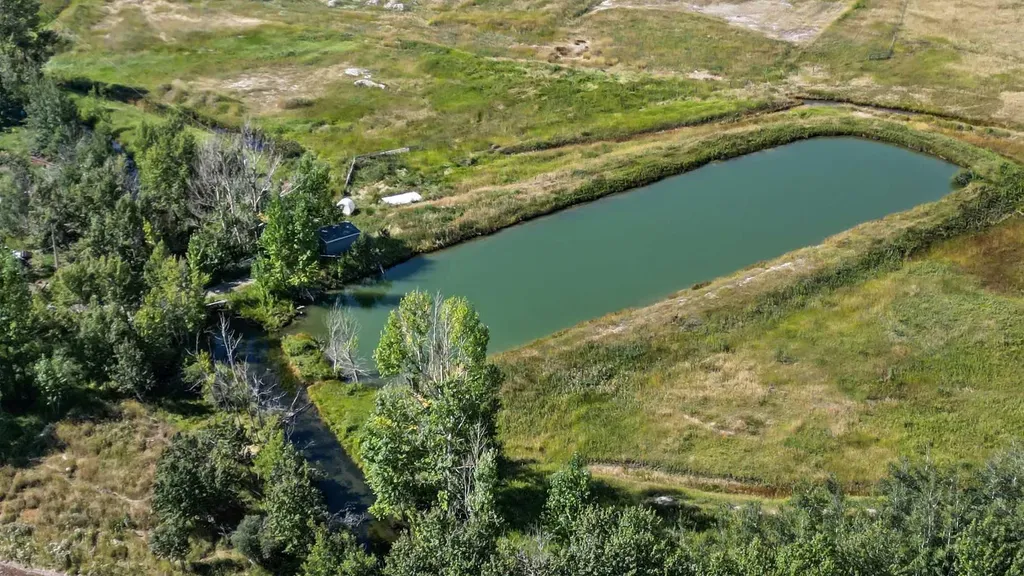 243003 Boundary Road Rural Rocky View County AB T1X 2J7