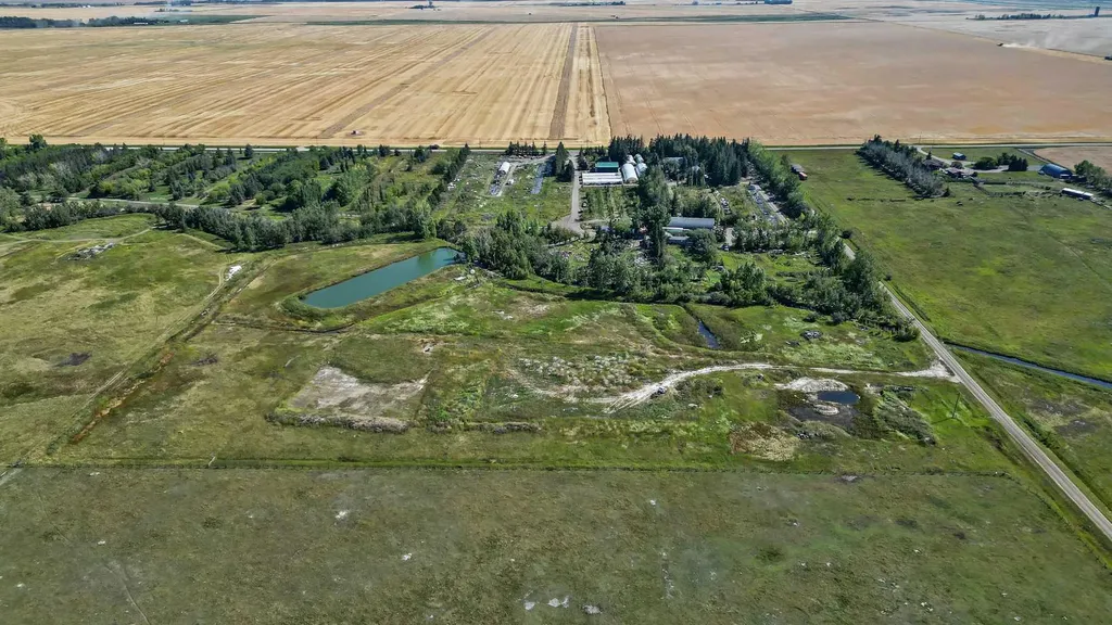 243003 Boundary Road Rural Rocky View County AB T1X 2J7