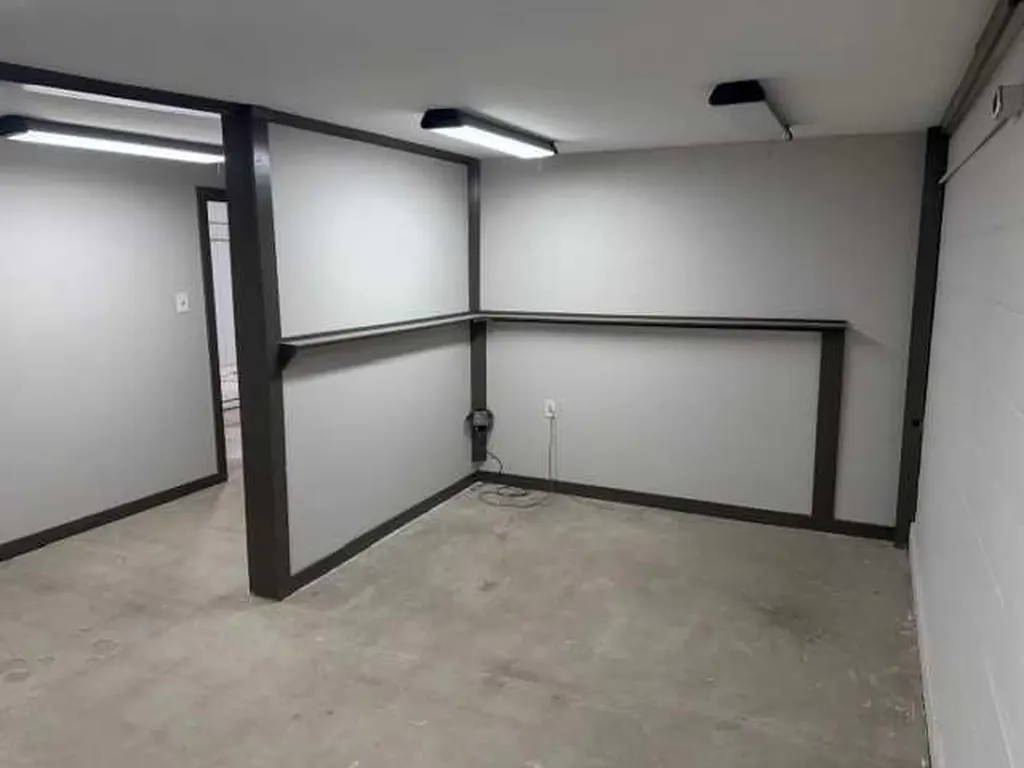11037 92 Avenue Grande Prairie AB T8V 5W1