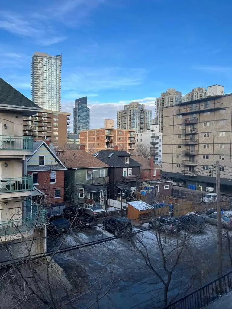 1234 14 Avenue SW Calgary AB T3C0V9