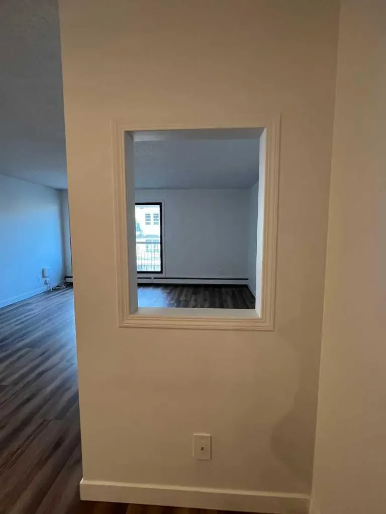 1234 14 Avenue SW Calgary AB T3C0V9