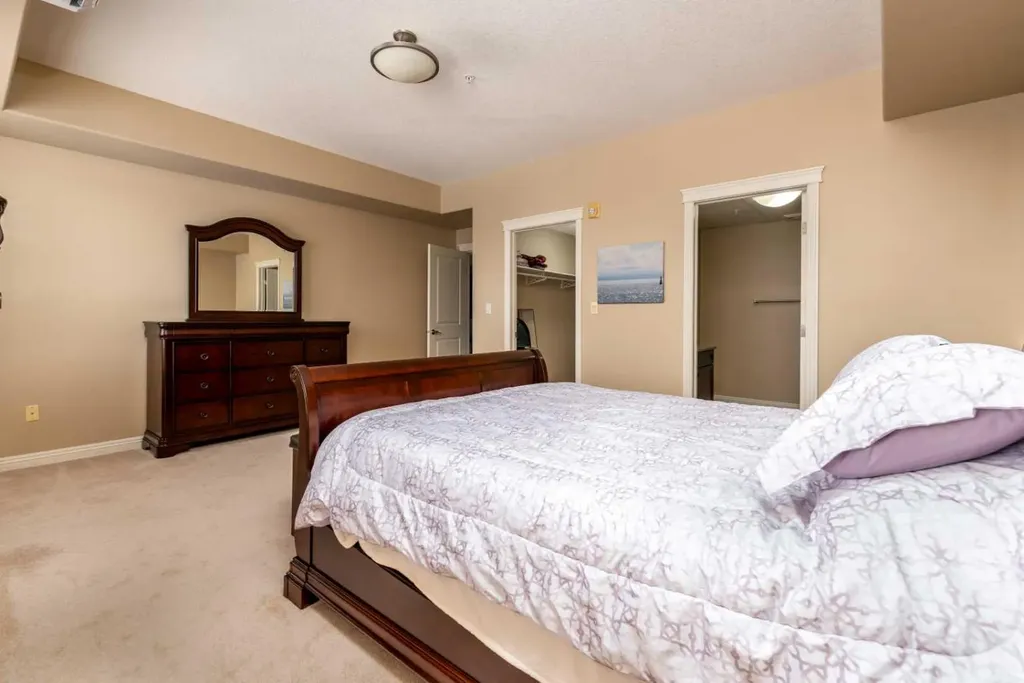 4102 69 Avenue Lloydminster AB T9V 2H9
