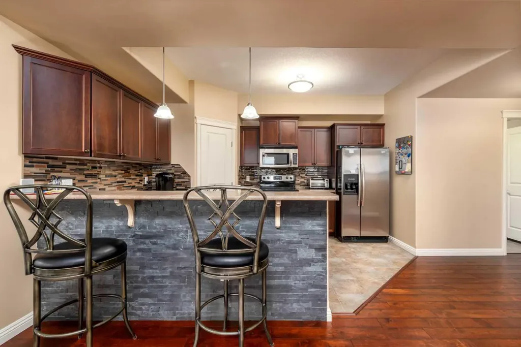 4102 69 Avenue Lloydminster AB T9V 2H9