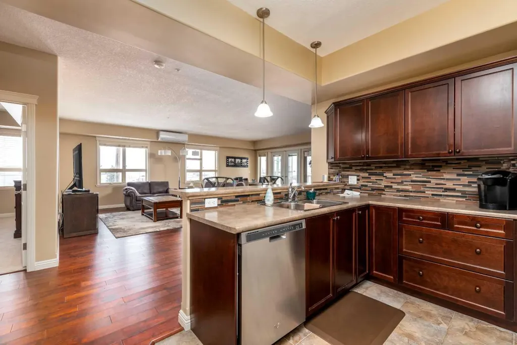 4102 69 Avenue Lloydminster AB T9V 2H9