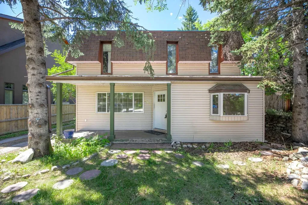 155 35 Street NW Calgary AB T2N 2Z2