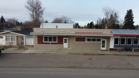14 Railway Avenue S Lomond AB T0L 1G0