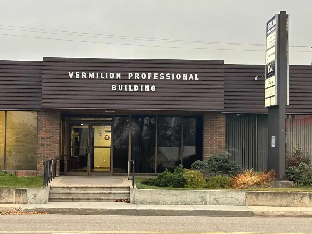5125 50 Avenue Vermilion AB T9X 1A8