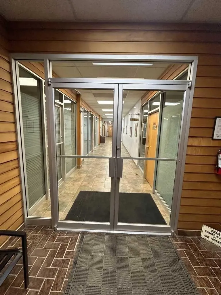 5125 50 Avenue Vermilion AB T9X 1A8