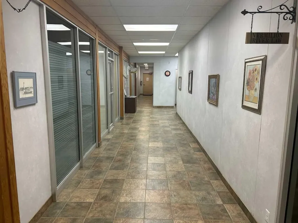 5125 50 Avenue Vermilion AB T9X 1A8