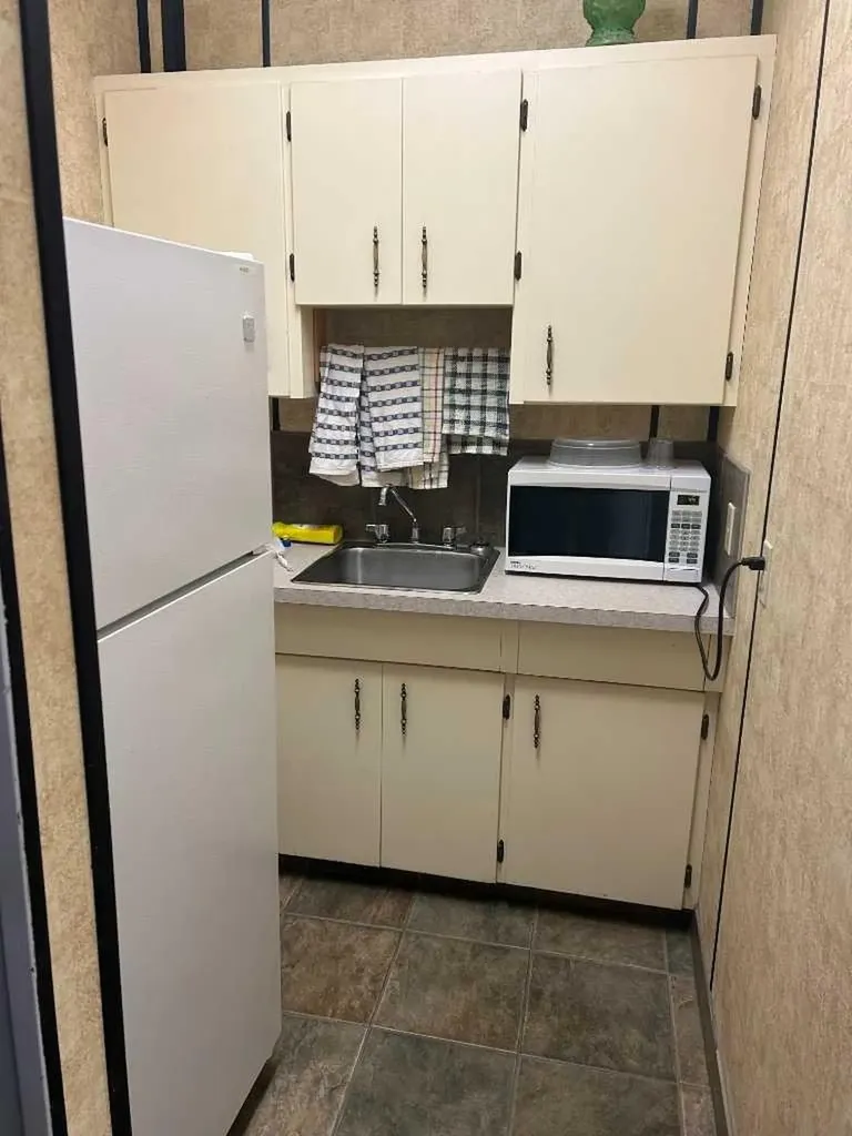 5125 50 Avenue Vermilion AB T9X 1A8