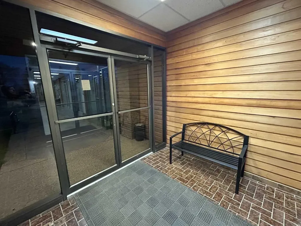 5125 50 Avenue Vermilion AB T9X 1A8