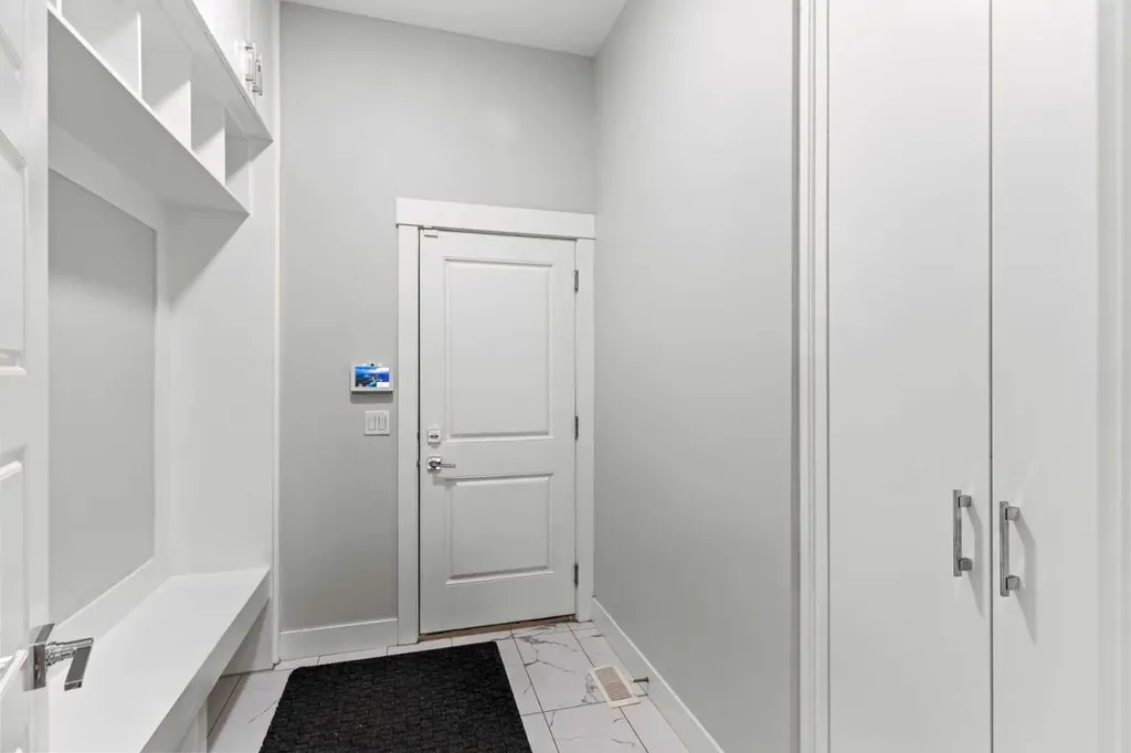 111 Kinniburgh Place Chestermere AB T1X 1Y2