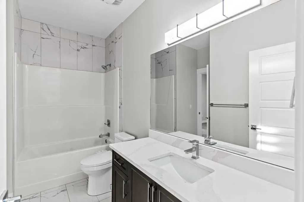 111 Kinniburgh Place Chestermere AB T1X 1Y2