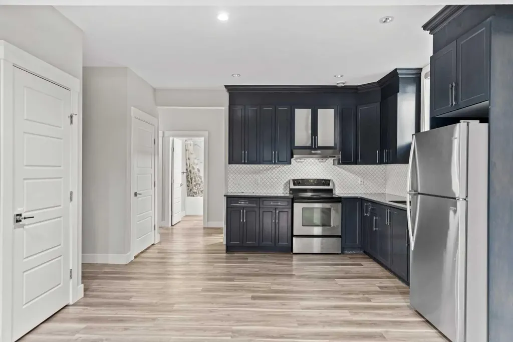 111 Kinniburgh Place Chestermere AB T1X 1Y2