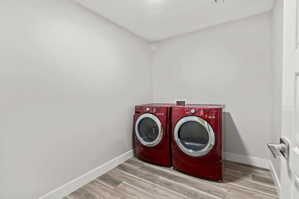 111 Kinniburgh Place Chestermere AB T1X 1Y2