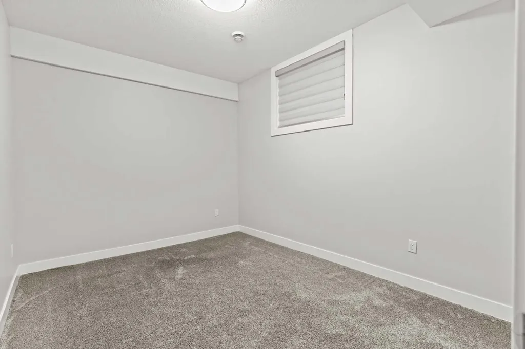 111 Kinniburgh Place Chestermere AB T1X 1Y2