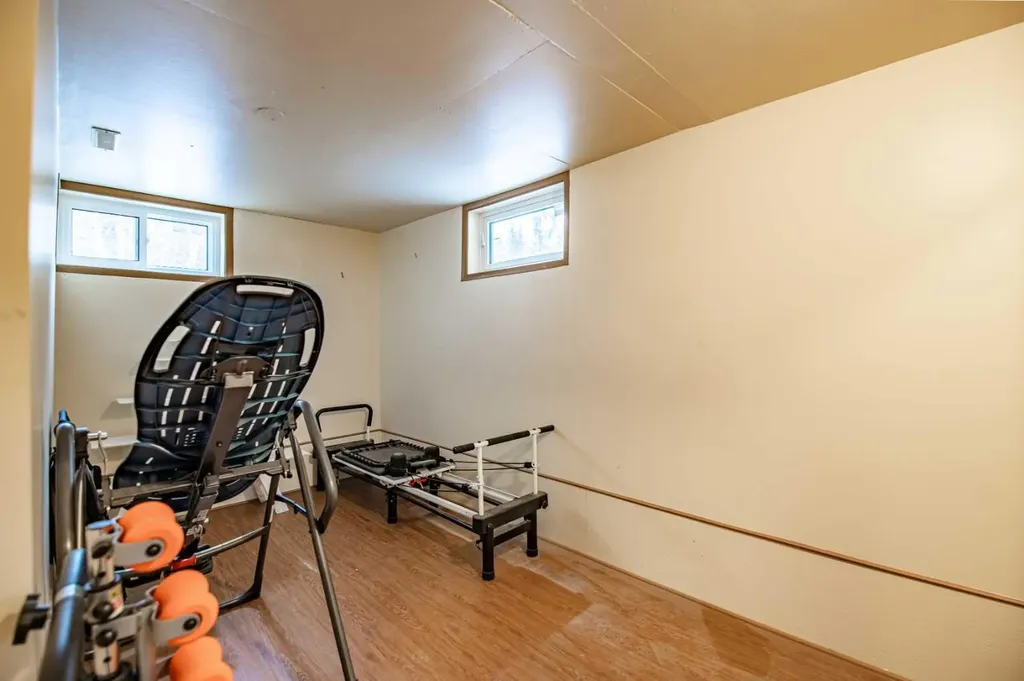 274052 Township Road 424 Rural Ponoka County AB T4J 1V9