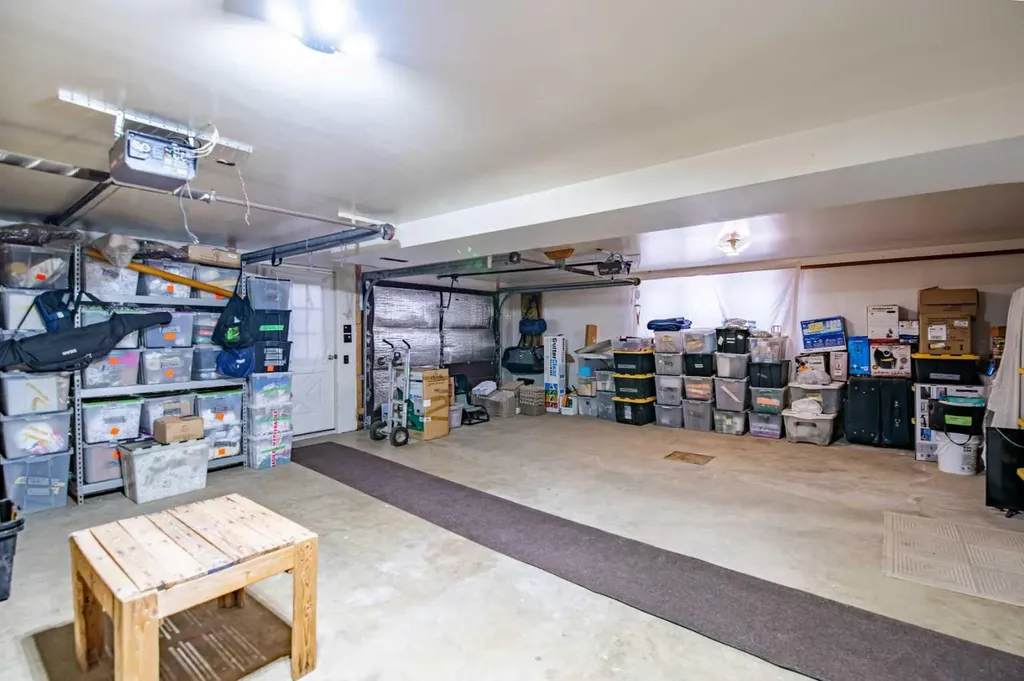274052 Township Road 424 Rural Ponoka County AB T4J 1V9
