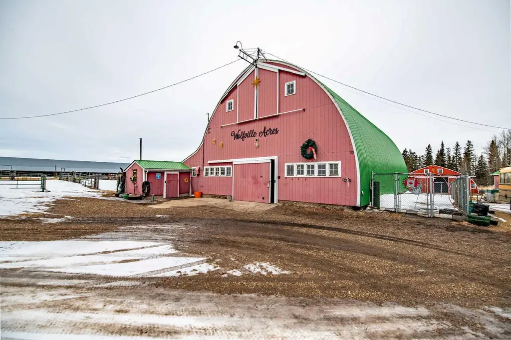 274052 Township Road 424 Rural Ponoka County AB T4J 1V9