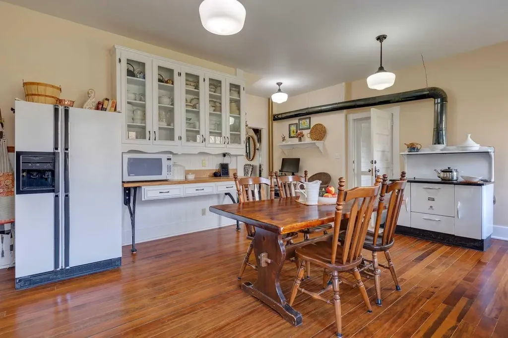 141034 Township Road 190 Rural Newell County Of AB T1R 1B6