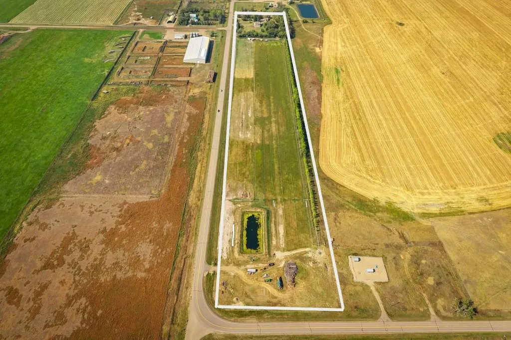 141034 Township Road 190 Rural Newell County Of AB T1R 1B6