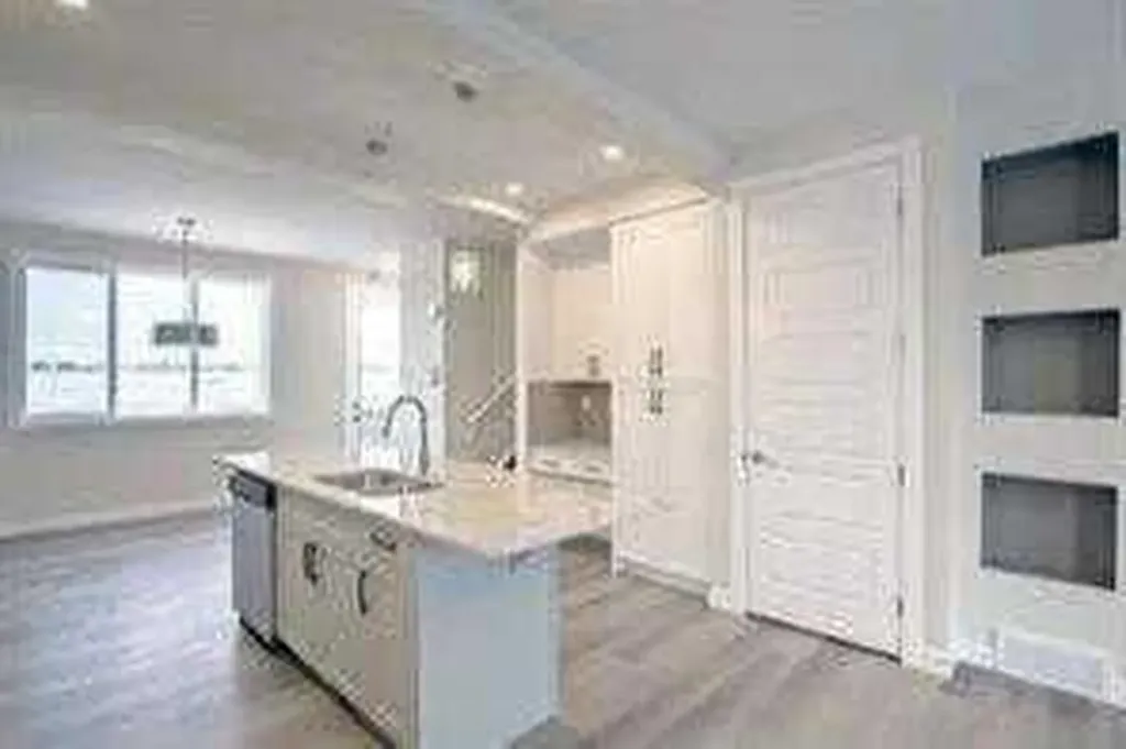253 Cobblestone Gate SW Airdrie AB T4B 0R7