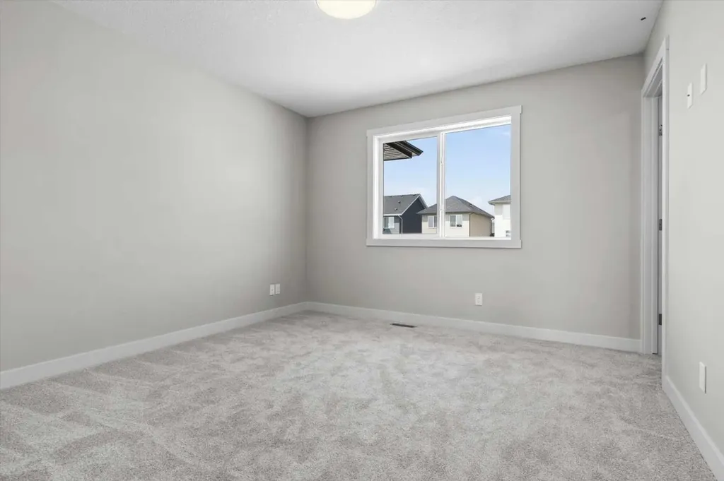 39 Agate Road Cochrane AB T4C 3B9