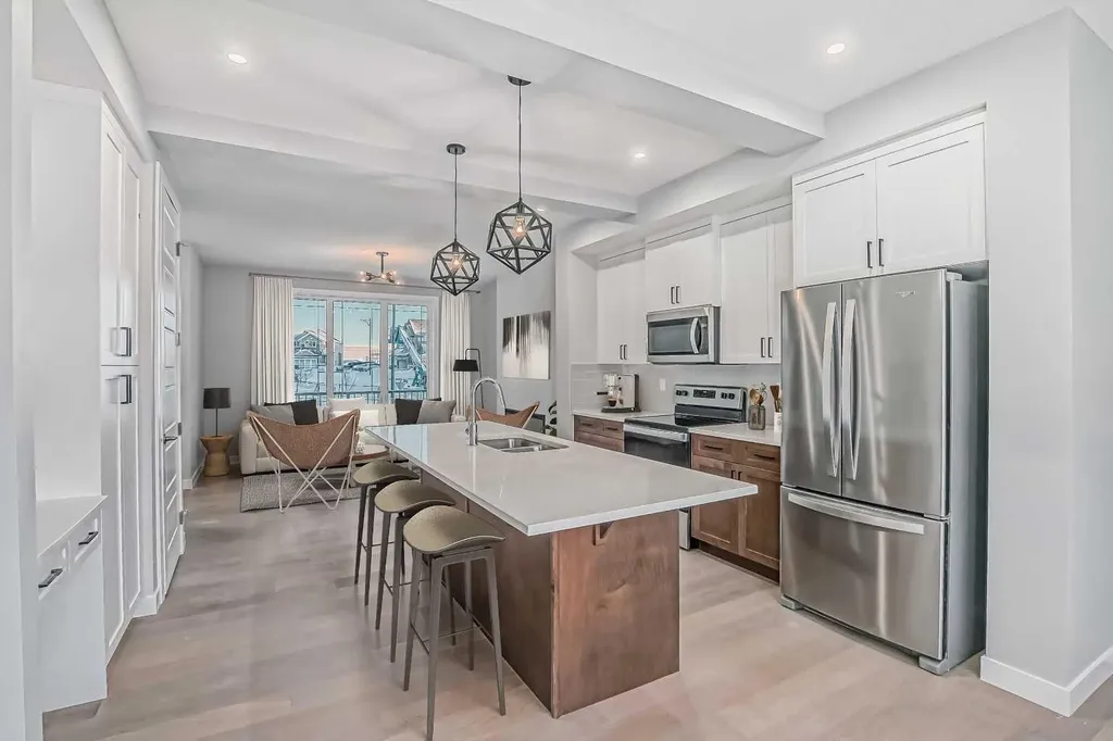 39 Agate Road Cochrane AB T4C 3B9