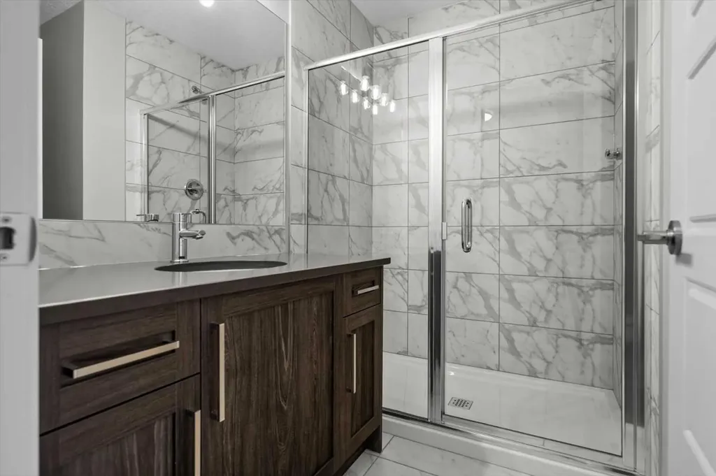 39 Agate Road Cochrane AB T4C 3B9