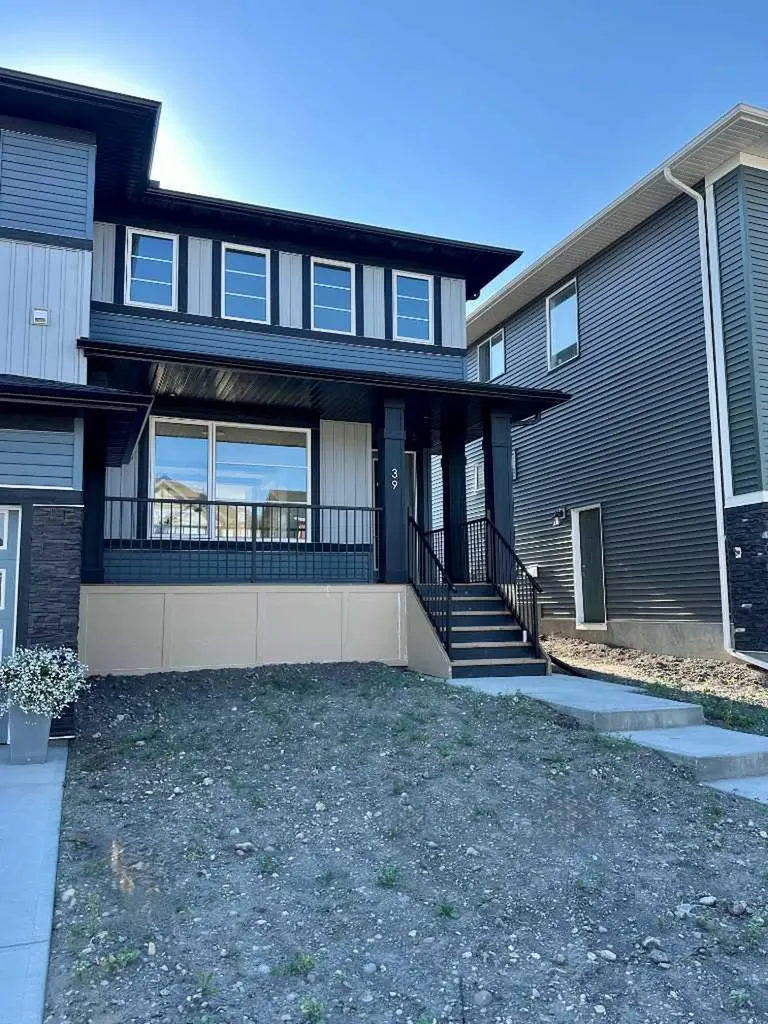 39 Agate Road Cochrane AB T4C 3B9