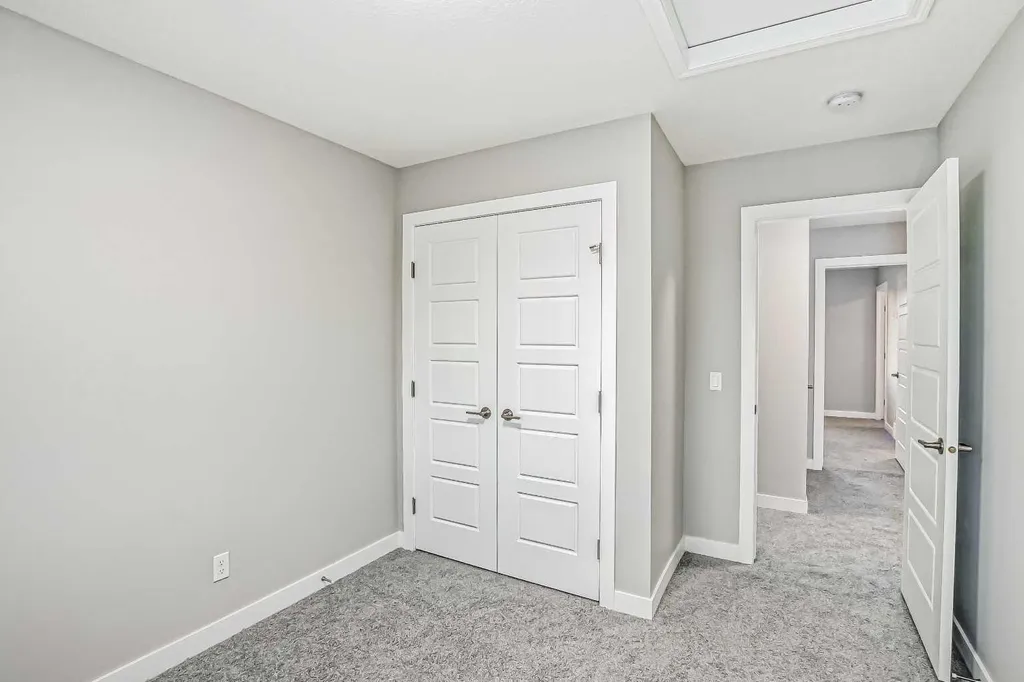39 Agate Road Cochrane AB T4C 3B9