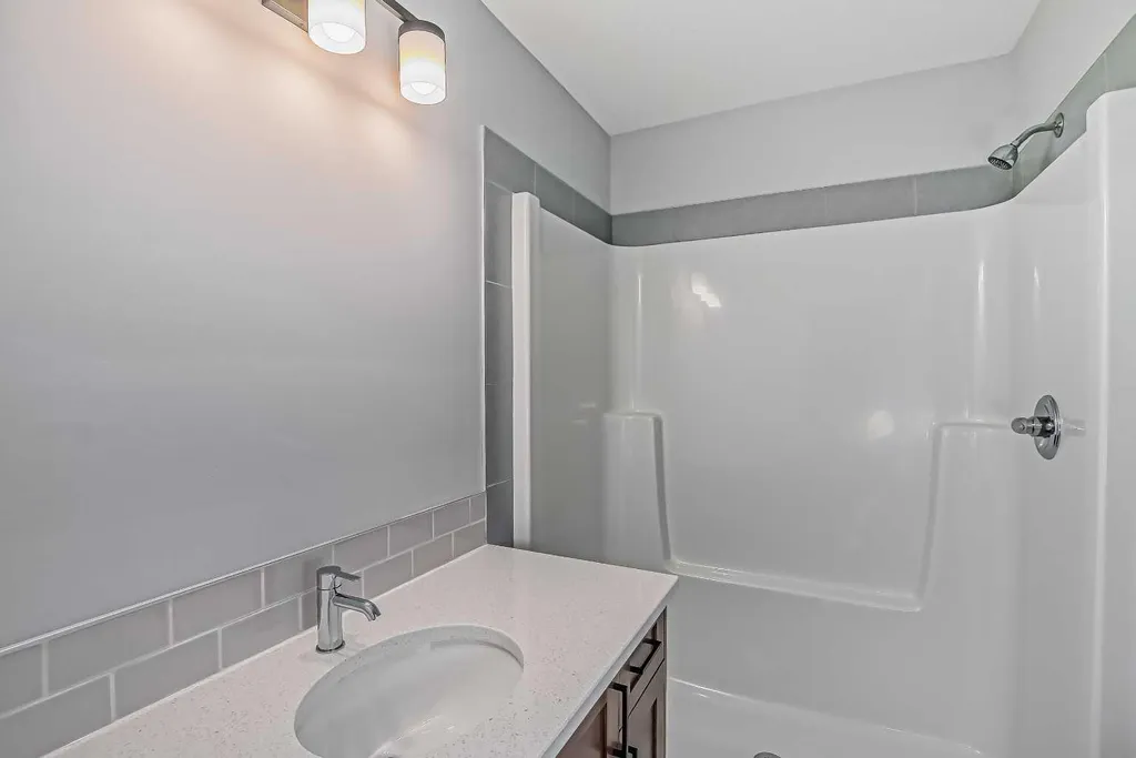 39 Agate Road Cochrane AB T4C 3B9